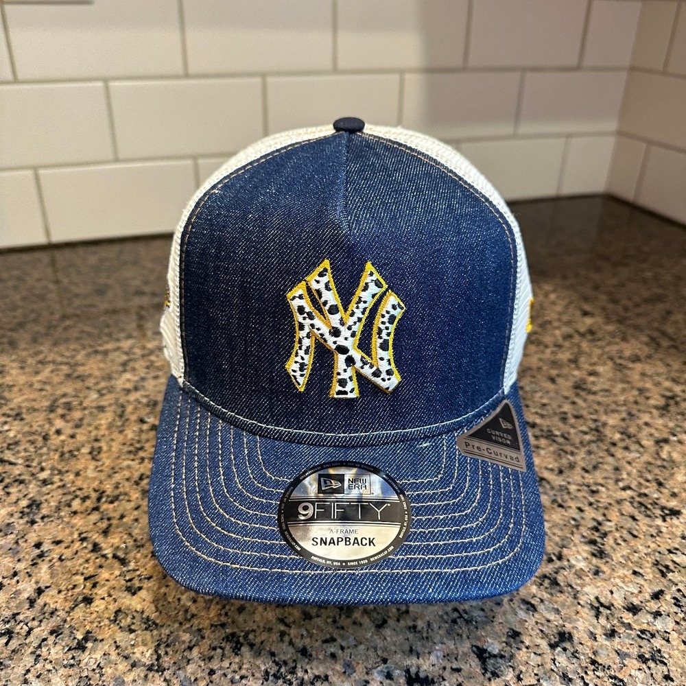 New York Yankees New Era 9FIFTY A-Frame Snapback Hat Curve Leopard Print New